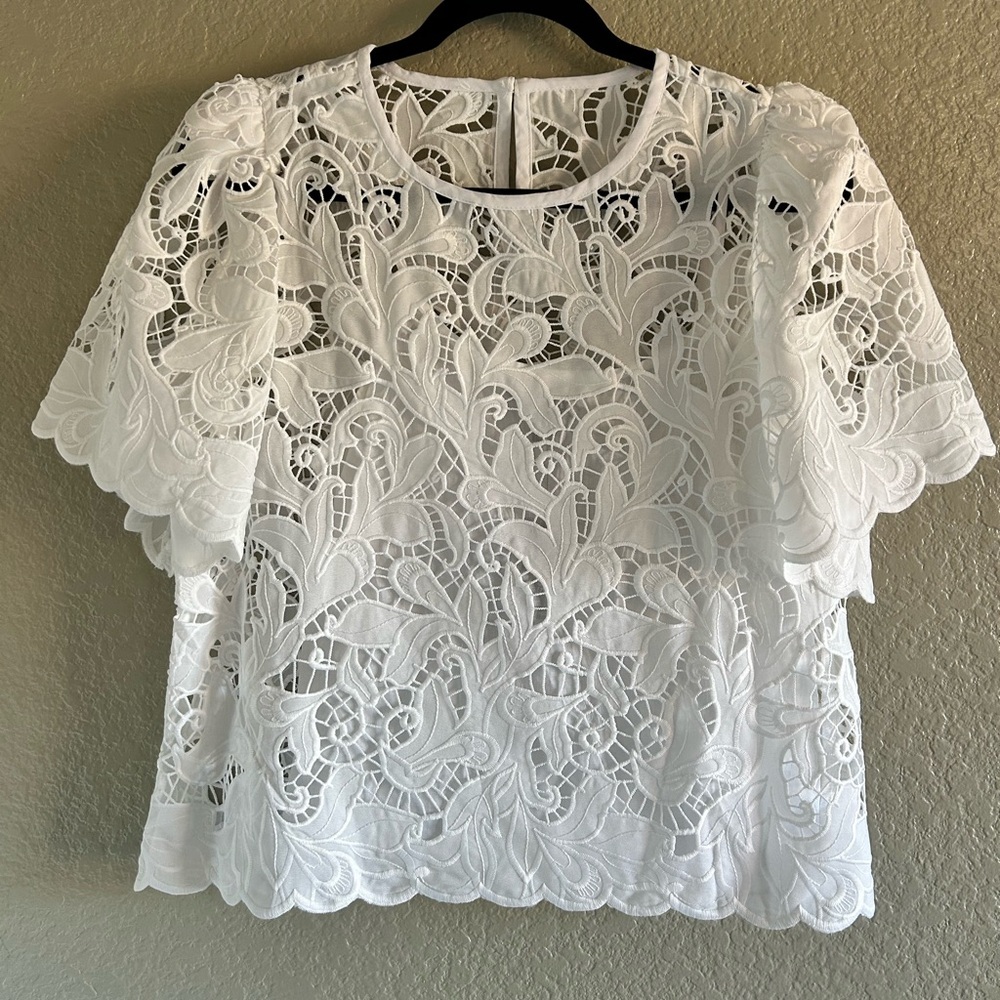 Express Embroidered Crochet Top Size Small NWT - Picture 3 of 7